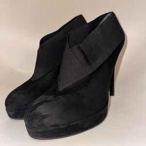 Stuart Weitzman Greatneck booties in black suede